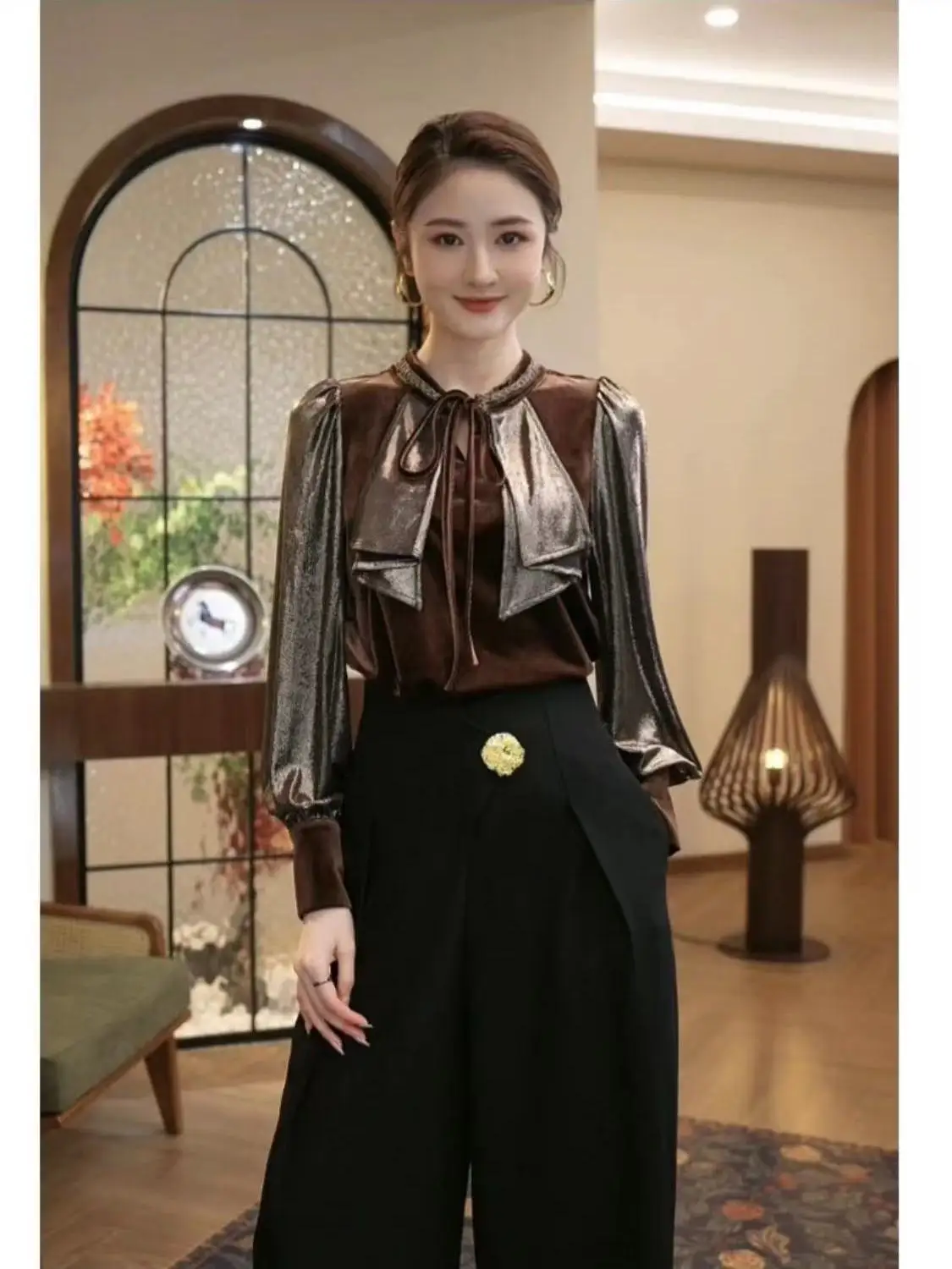 Advanced Temperament Deep Coffee Velvet Fashion Top Casual Versatile Fashion Shirt Base Shirt