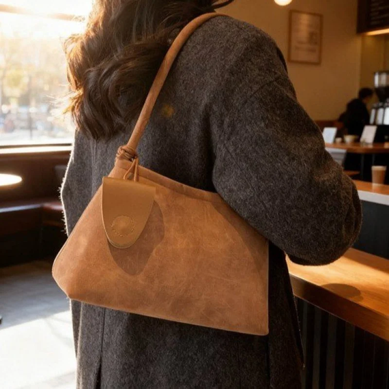 

Luxury Ladies Casual Elegant Leather Handbag Trendy Commuter Classic Elegant Women's Simple Vintage Fashionable Crossbody Bag