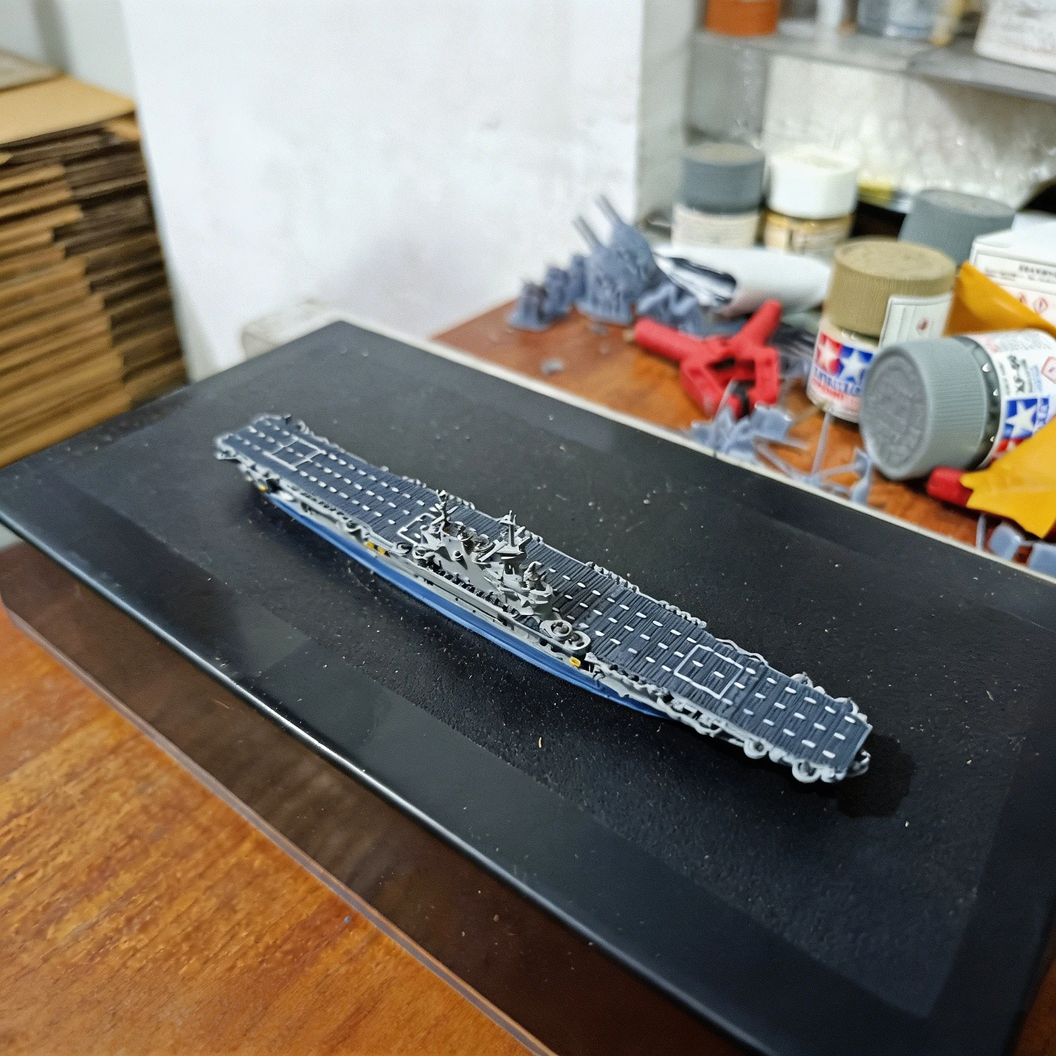 modellino-in-miniatura-1-2000-dell'aerogrande-wasp-12cm-fatto-a-mano-modello-statico-di-nave-prodotto-finito-giocattolo-ornamento-modello-di-nave-da-guerra