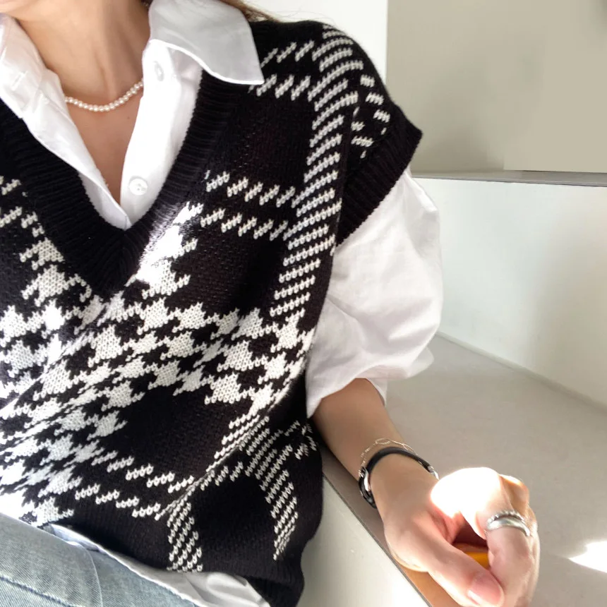 Ele V-Ne Knitted Vest Women's Korean Sle Spring Autumn Loose Fit Svel Sweater Vest Comfortable Casual Top