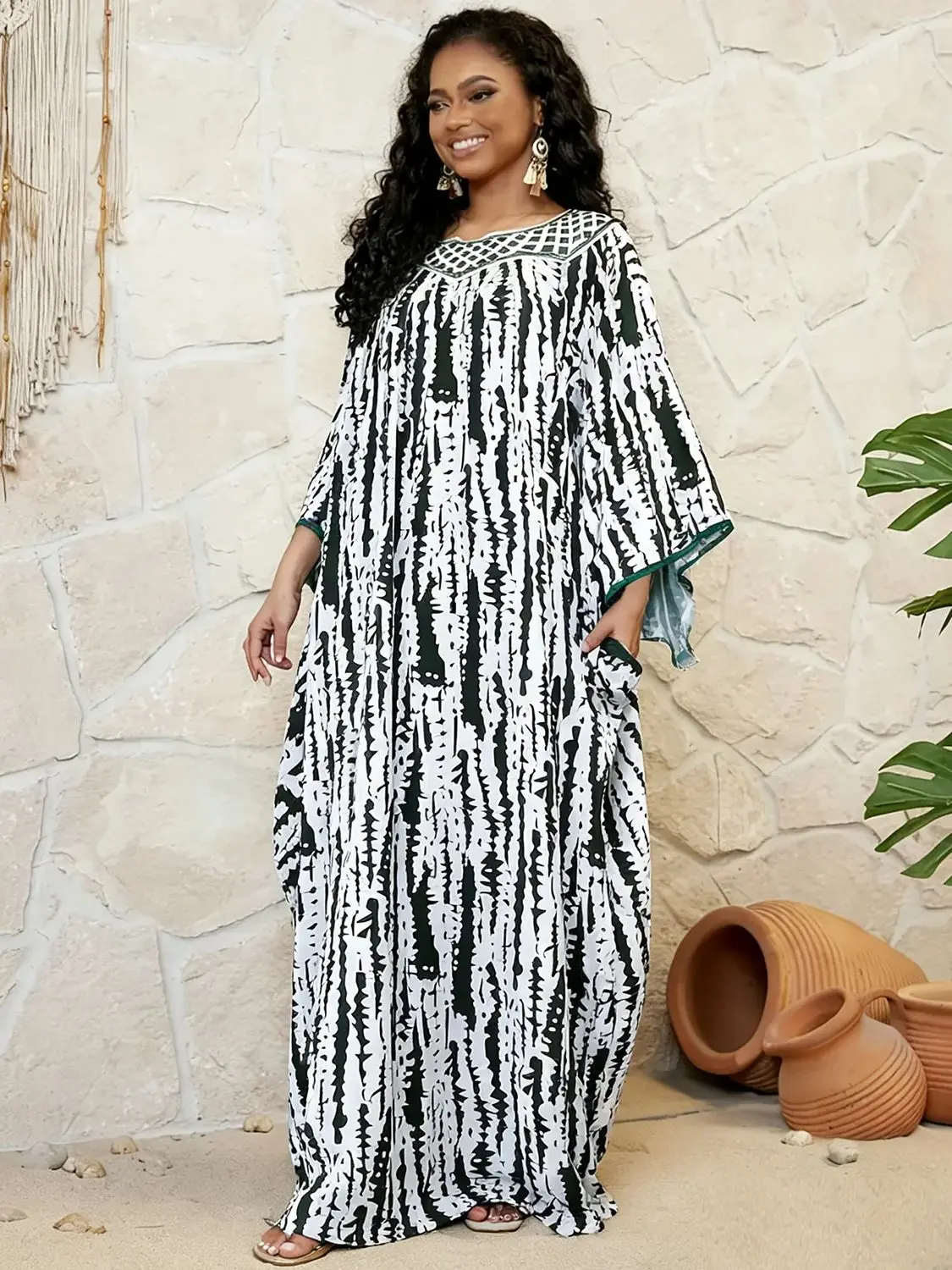 Vente chaude Design brodé col rond coton femmes longue ample Abaya Boho Maxi robe décontracté robe de mode robes africaines