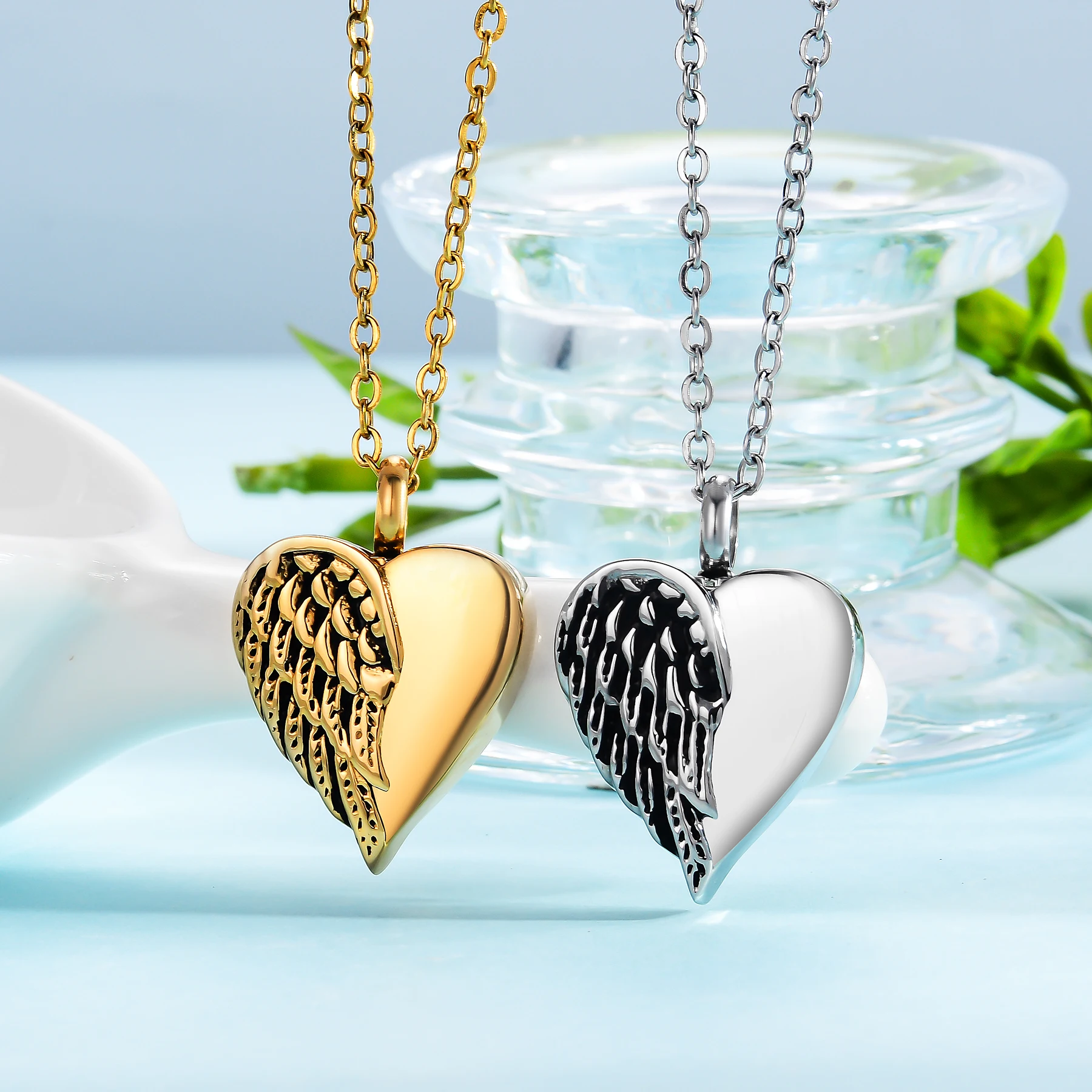 Customized Stainless Steel Angel Wing Hold Heart Cremation Urn Necklace Keepsake Memorial Jewelry For Ash