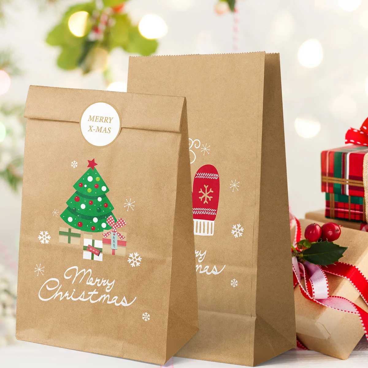 12 Pcs/Set Christmas Gift Bag Kraft Paper Bags Santa Claus Snowman Party Candy Cookie Packaging Bag Holiday Gifts Accessories