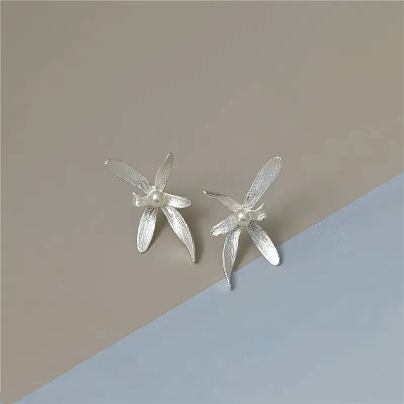 925 Sterling Silver Gardenia Pearl Earring for Women Ear Stud Texture Frosting Fashion Hyperbole Jewelry Gift Dropship