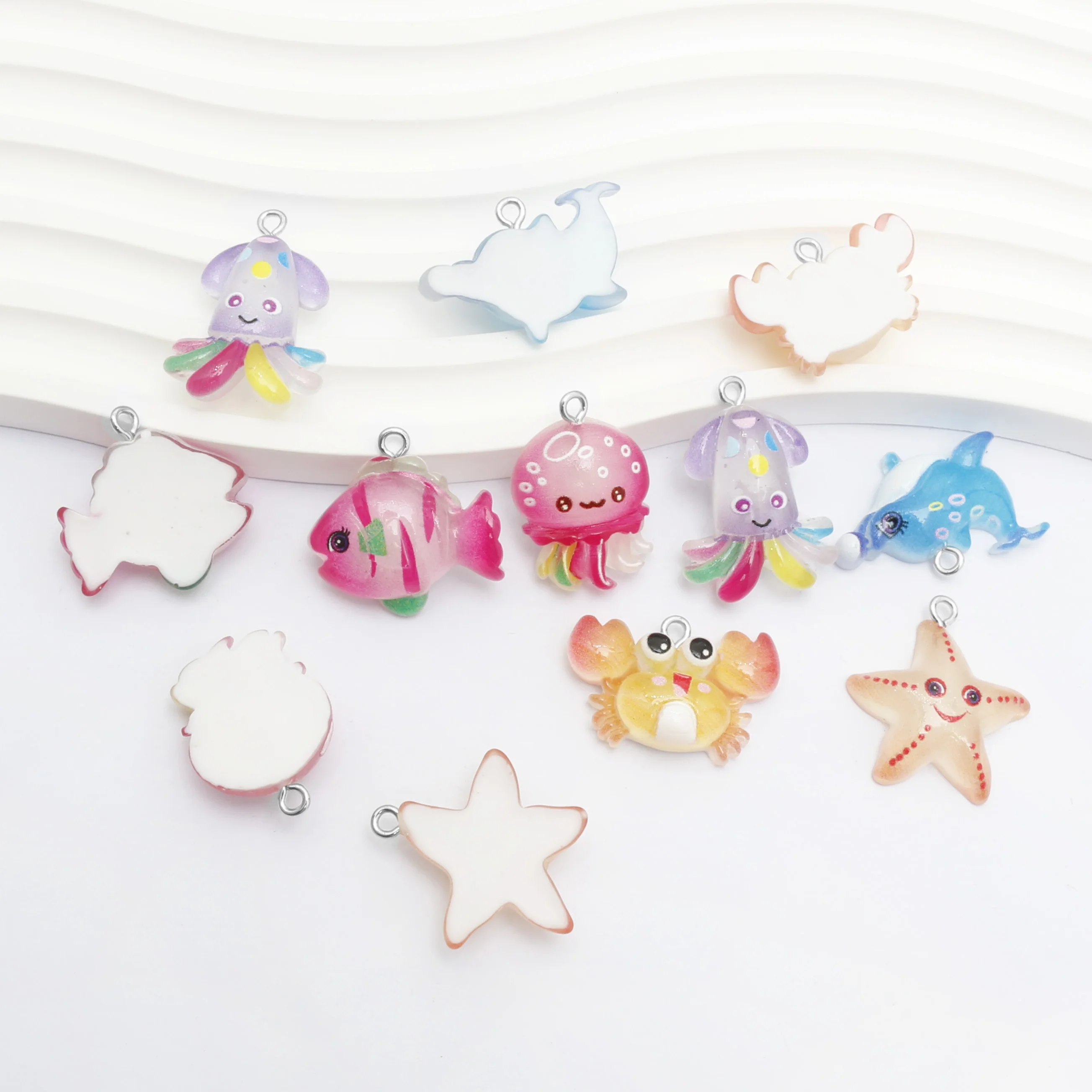 

30pcs Resin Cartoon Ocean Animal Octopus Dolphin Starfish Keychain Pendant Accessories Jewelry DIY Parts