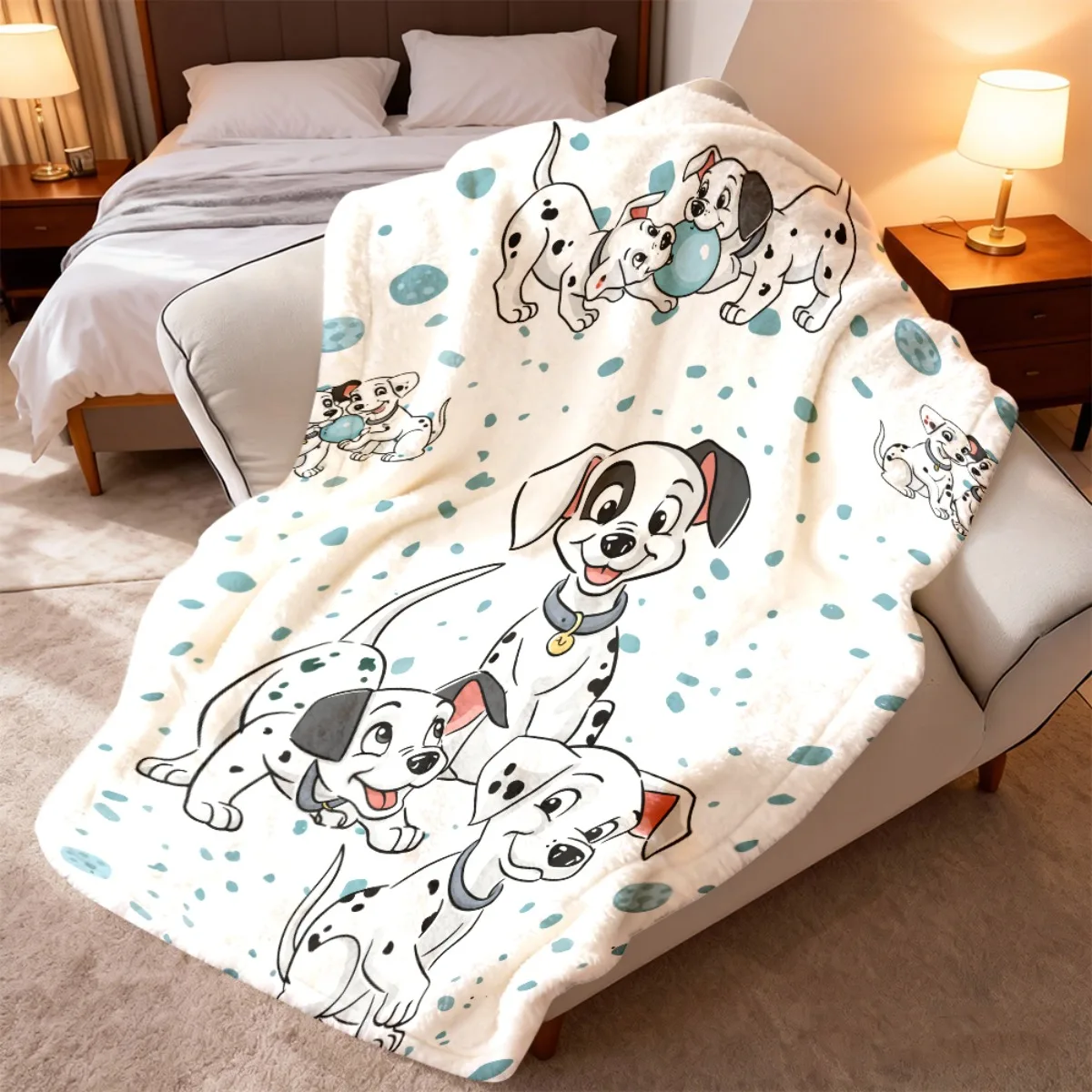 1pc of Adorable Cartoon Dalmatian Blue Spotted Flannel Nap Blanket, Finely Crafted, Fade-resistant, Reusable, and Comfortable. T