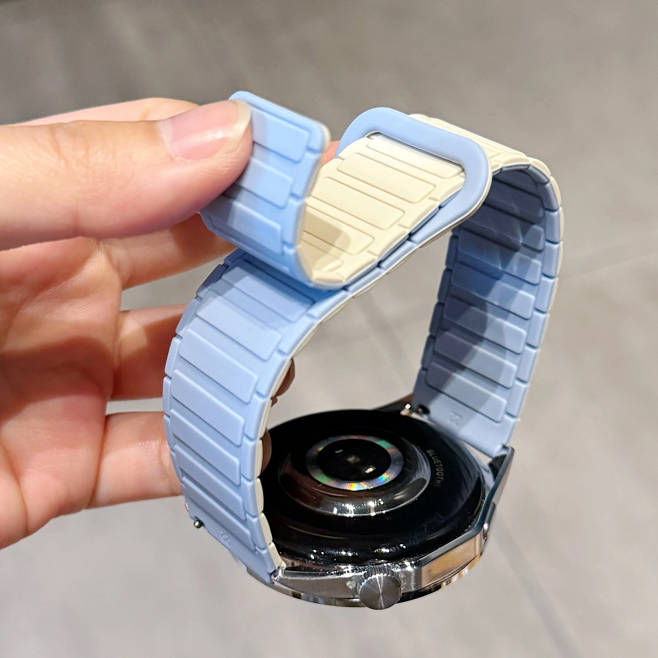 20 مللي متر 22 مللي متر شريط سيليكون مغناطيسي للغارمين Vivoactive 6 5 4 Venu 2 3 حزام رياضي للغارمين Forerunner 570 970 255 265 745 965