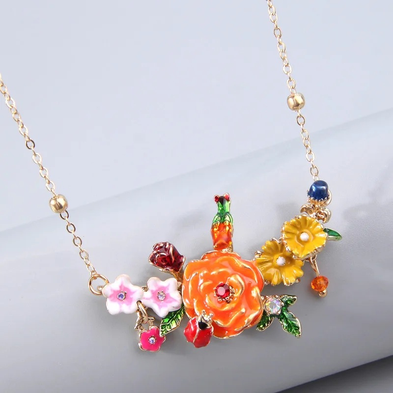 New Boho Collier Femme Fashion Necklace for Women Short Design Enamel Flower Choker Statement Jewelry Gift