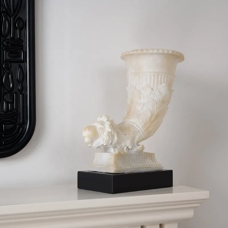 Neoclassical Lion Flower Stand Resin Relief Decorative Rack Creative Villa Wedding Centerpiece Home Carving Display Shelf