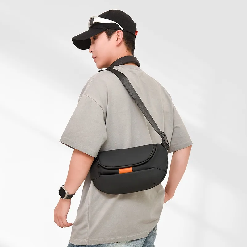 

1pcs Stylish Minimalist Crossbody Bags Outdoor Travel Casual Chest Bag Daily Commute Storage Sling Bag