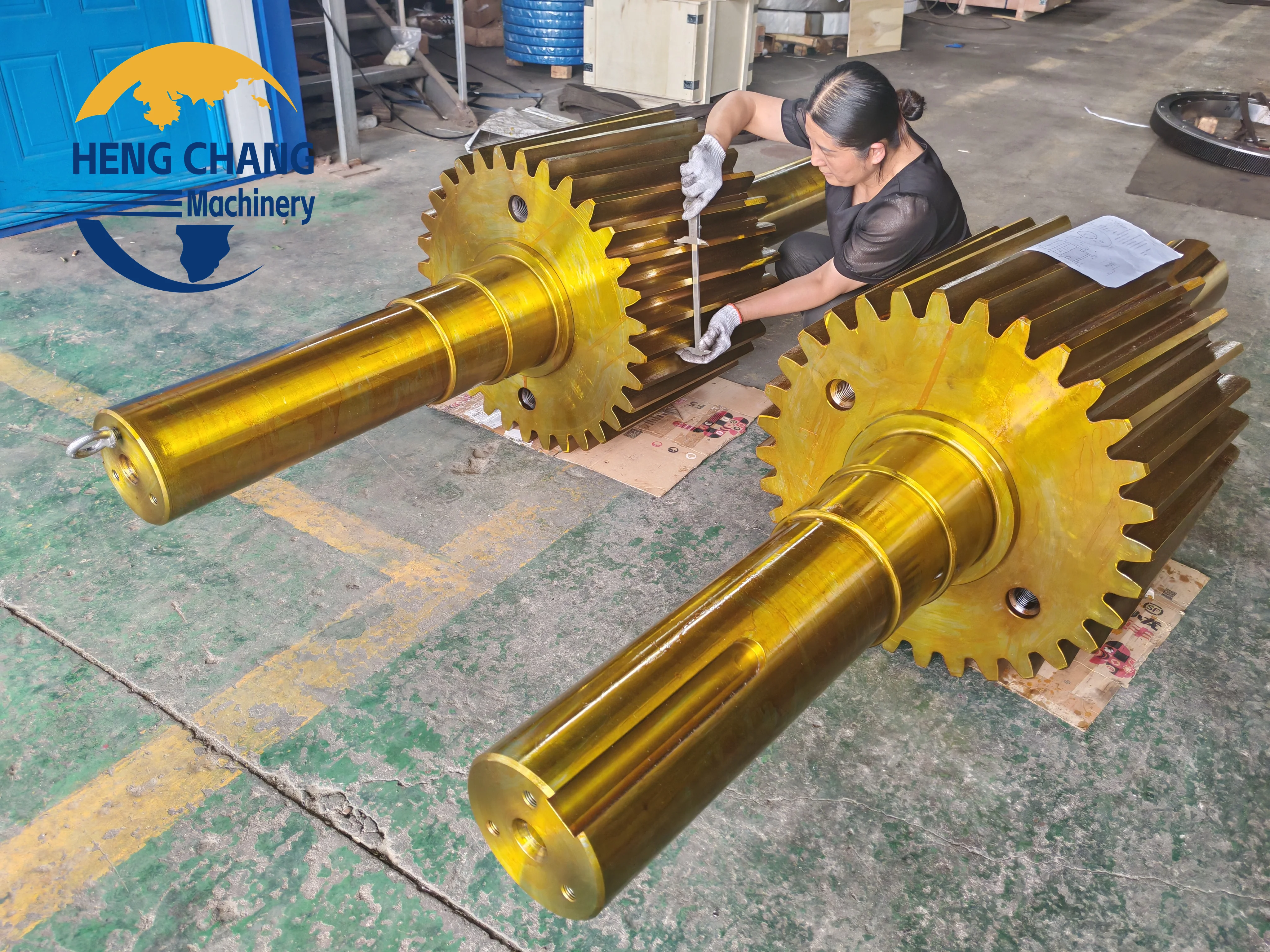 China Manufacturer Custom Main Drive Pinion Shaft Forging Long Spline Large Helical Gear Shaft