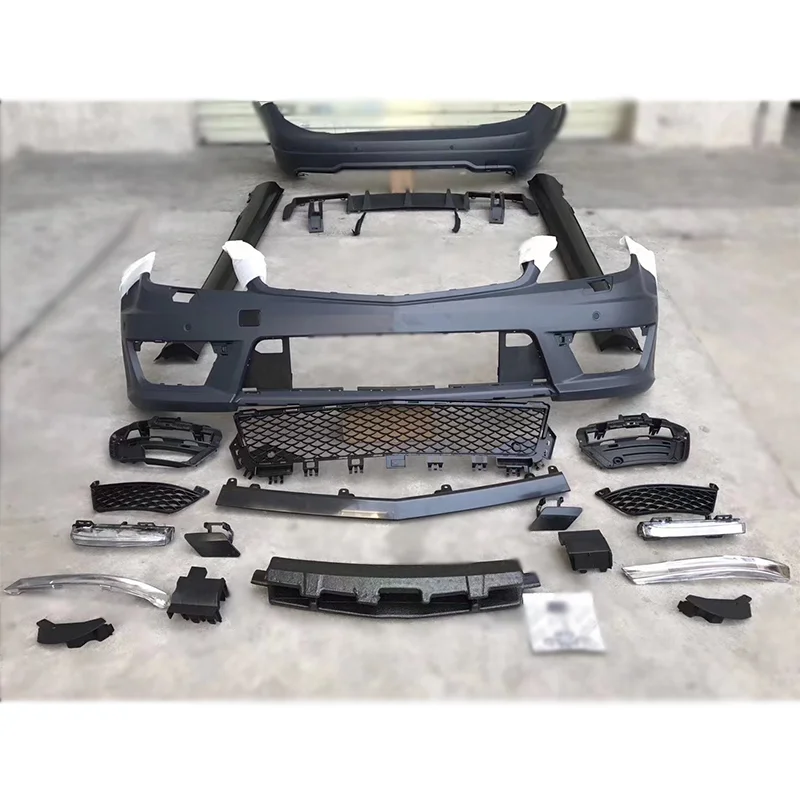 Whole Set Body Kit for C Class W204 C200 C260 C300 2007-2014 to C63 Front Rear Bumper Grille Side Skirt view 4