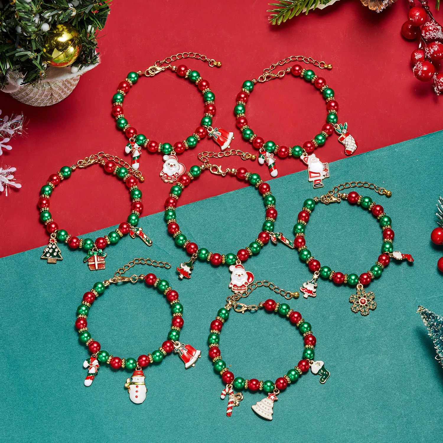 Christmas Red Green Beaded Bracelet Santa Claus Elk Snowflake Fashion Men And Women Bracelet Clothing Accessories Christmas Gift