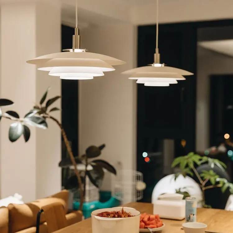 Nordic modern UFO restaurant pendant lamp designer minimalist lighting decoration dining table, hot pot restaurant, bar counter