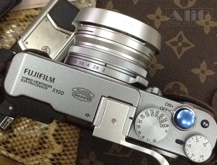 محول عدسة الكاميرا المعدني LA-49 + غطاء العدسة 49 ملم لـ Fujifilm Fuji X100 X100S X100T X100F X100V X70 (فضي/أسود)