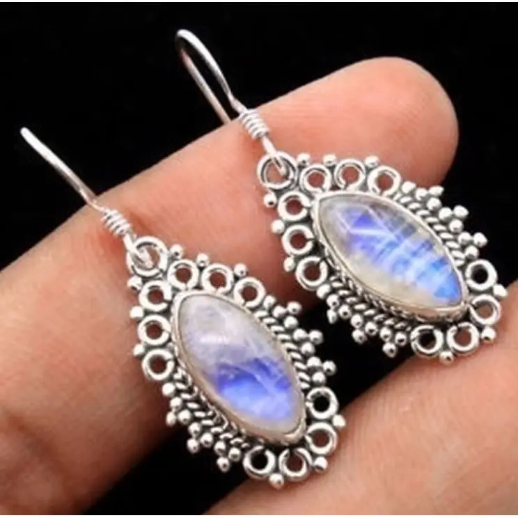 

Ele Moonstone Turquoise Vintage Court Ladies Wi Sle Earrings Faionable Jewelry Ear Cuffs without Brand Registration