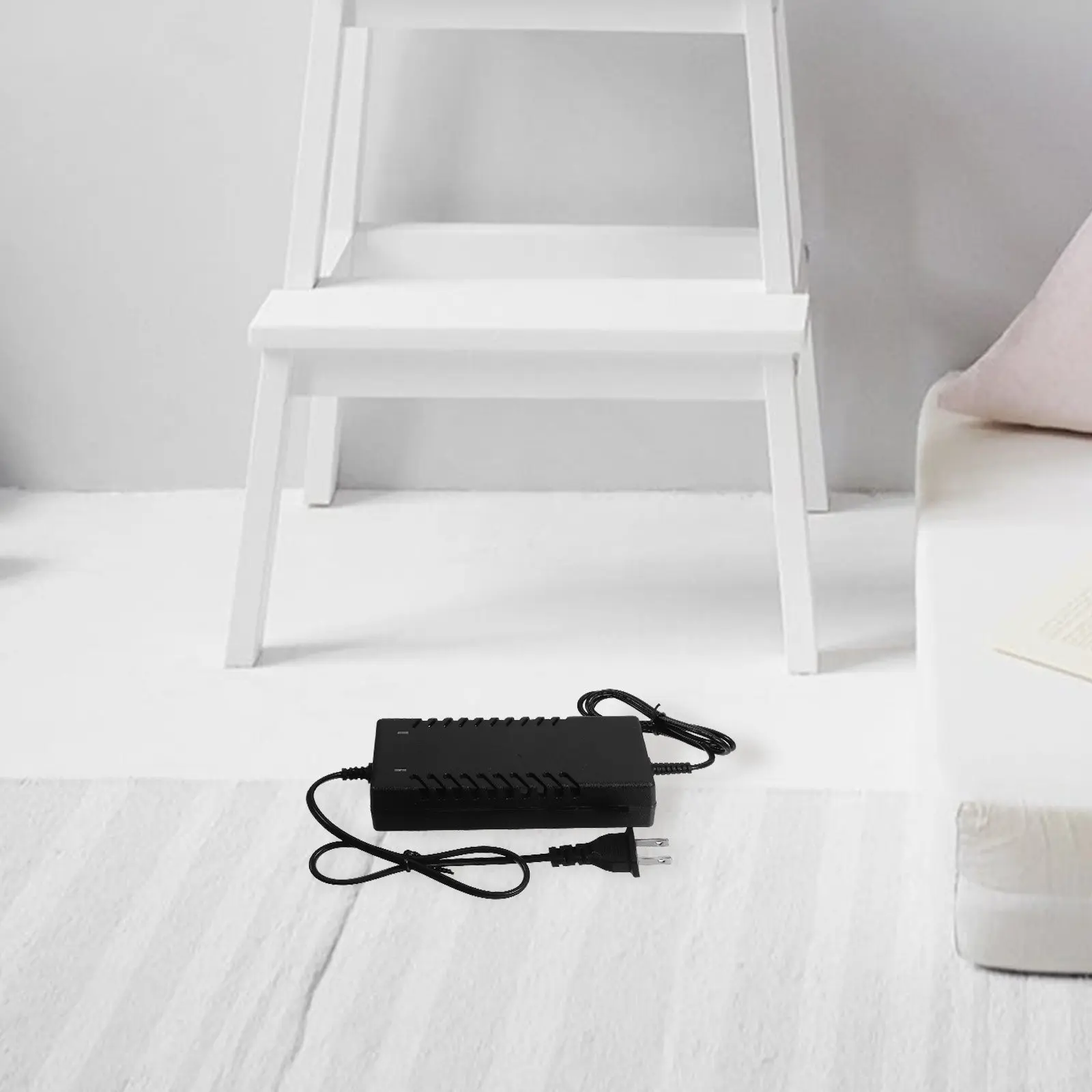 

Скрытый контейнер-тайник в виде розетки для денег, украшений, ключей – нефункциональный сейф-укрытие