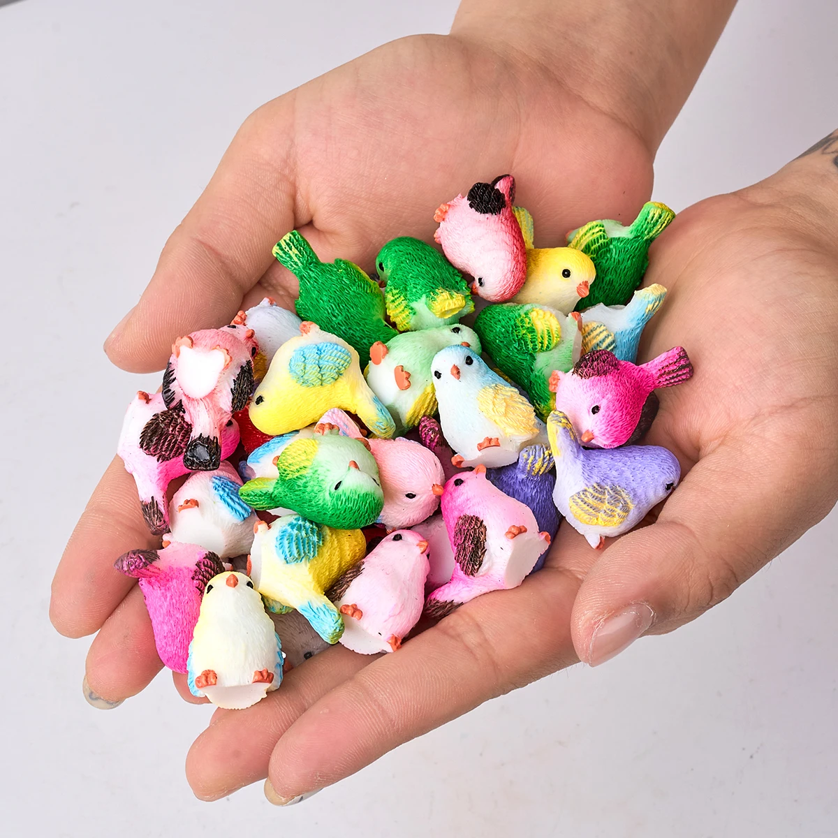 8pcs Cute Cartoon Bird Simulation Colorful Sparrow Statue Animal Model Figurine Miniature Fairy Garden Decoration Accessories