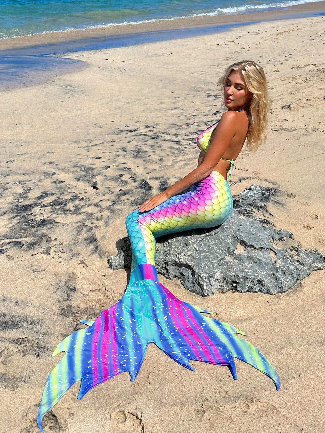 

Rainbow Fish Scale Print Mermaid Tail Bikini Set Triangle Bra & Bottom 3 Piece