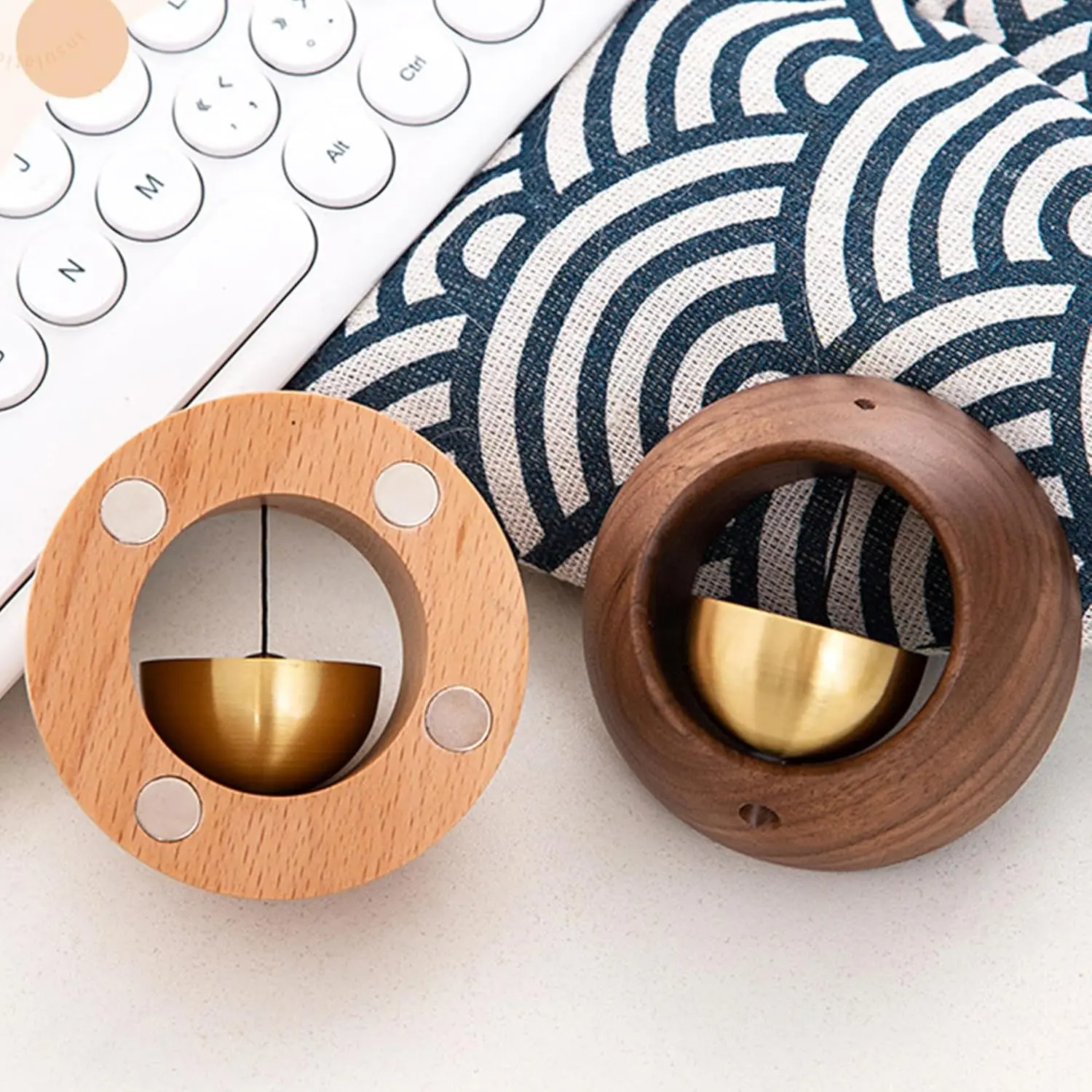 1pc Messing Türklingel Erinnerung Magnetische Holz Windspiele Selbstklebende Ladenbesitzer Glocke für Tür Home Dekorationen – Detail 2