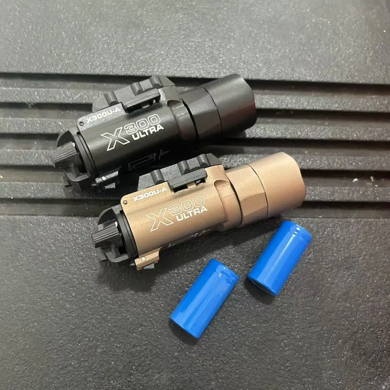 

Alloy X300U hanging strong light 500 lumens, 20MM rail