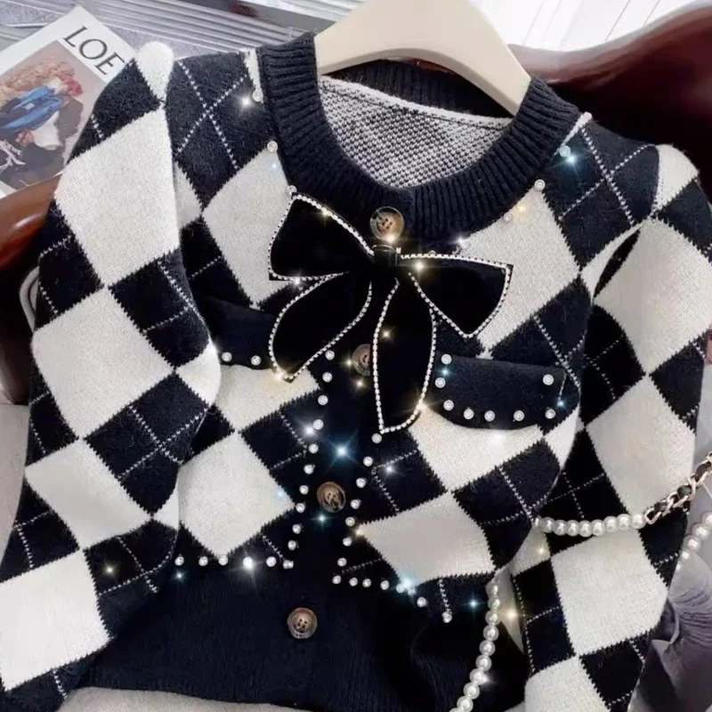 French Black White Plaid Knitted Cardigan Jacket Women's Internet Celebrity Popular Women Nail Fashion Elegant Beads Bow Sweater