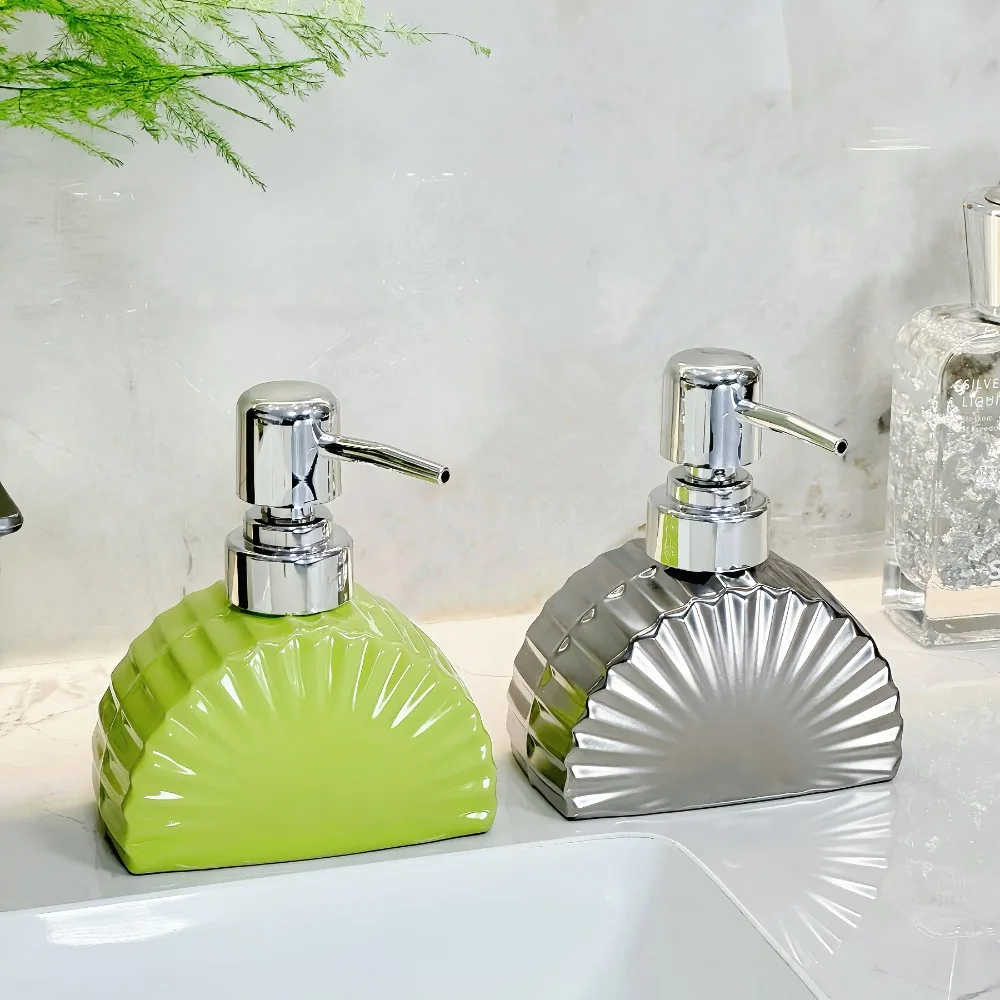 

Light Luxury Fan Shaped Lotion Bottle Elegant Multifunctional Ceramic Empty Bottle Exquisite Shampoo Bottle Hand Sanitizer
