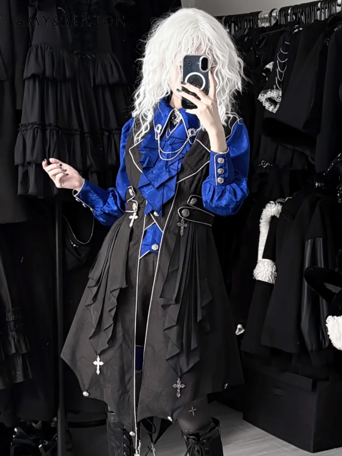 

Lolita Handsome Knight Cosplay Clothing Court Style Goth Elegant Printed Long-sleeved Shirt Dovetail Vest Shorts Three-piece Set