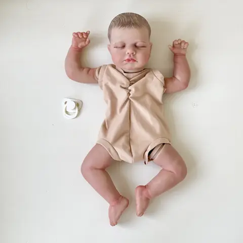 NPK 19인치 완성된 인형 크기 이미 도색된 키트 Loulou 그림과 동일한 많은 세부 사항 정맥이 매우 실물과 같습니다. Best5