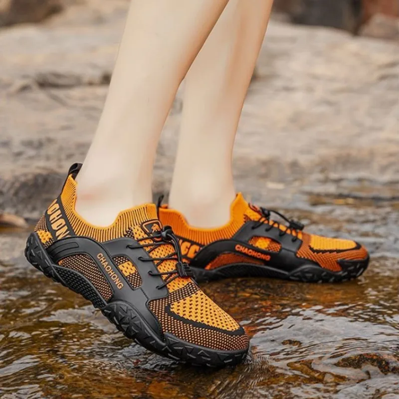 

2026 New Trend Hiking Shoes Men Breathable Mens Mountain Hiking Shoe Anti-Slip Climbing Shoes For Men Wearable Outdoor Man Shoe