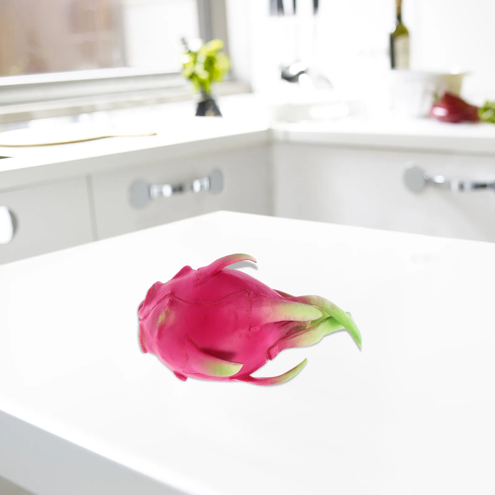 

Emulated Fruit Model Artificial Pitaya Ornament Realistic Simulation Fruit Creative Prop for Restaurant Decor Gift Idea