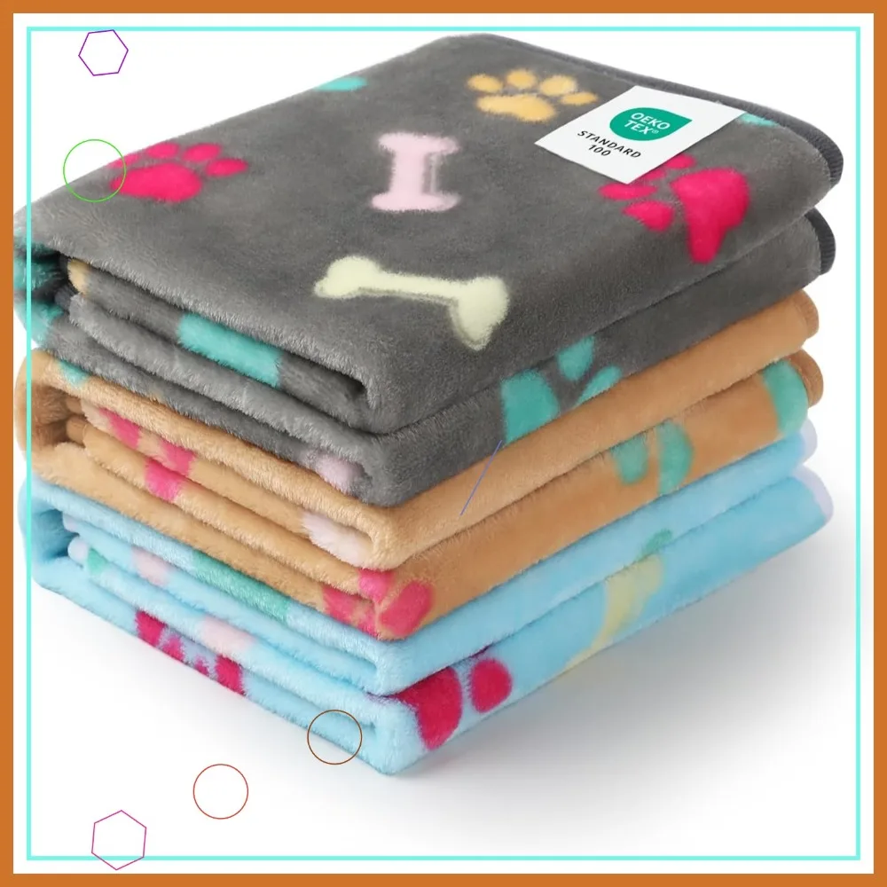 Juego de Mantas de Lana Premium para Mascotas - 3 Mantas Acogedoras de Franela con Estampado de Huellas para Perros y Gatos, Tamaño Pequeño 23x16'', Gris/Marrón/Azul