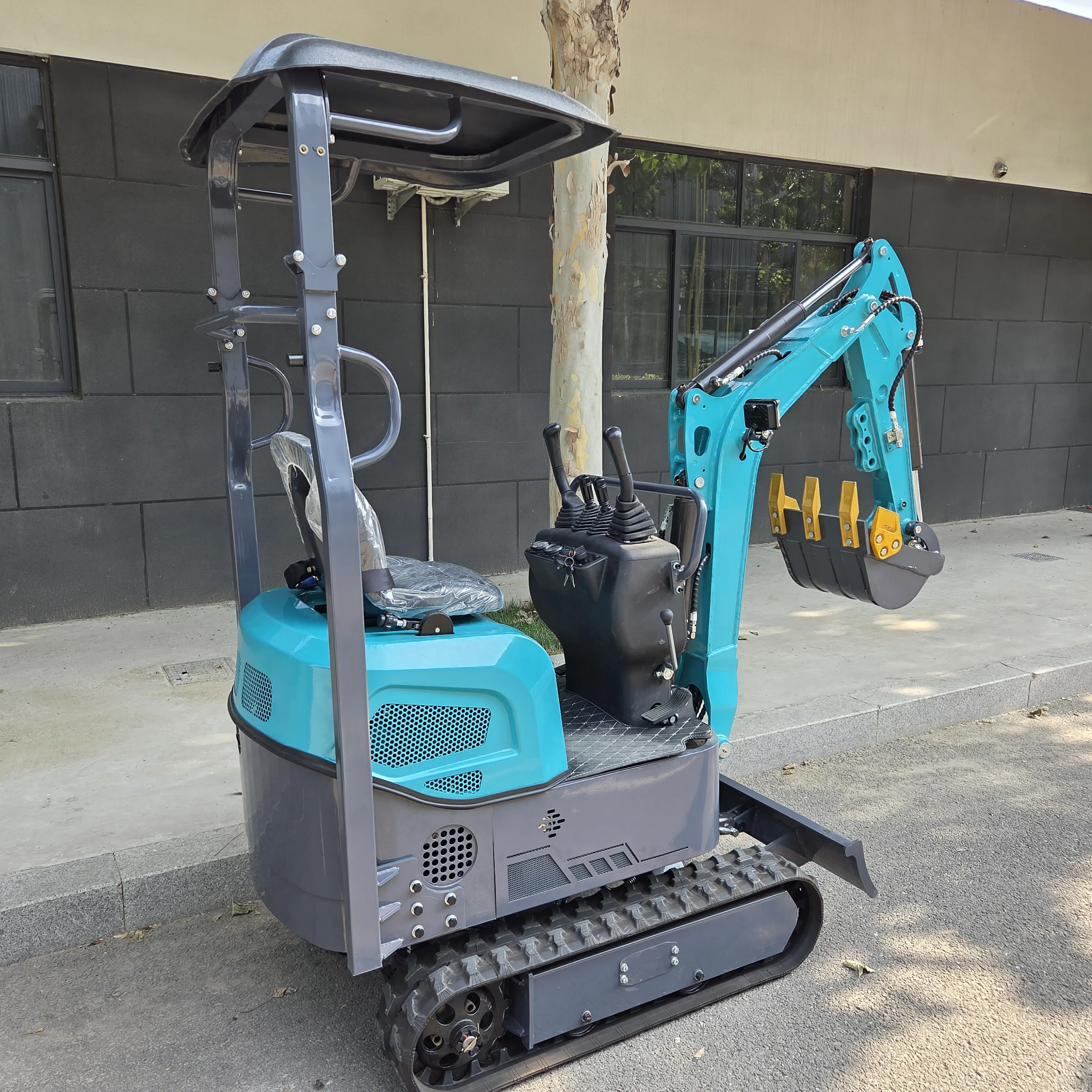 Excavator Mini 1.2T Leading Home dengan Tekanan Kerja 16KPa Dilengkapi Mesin KOOP/Changchai/Briggs Stratton
