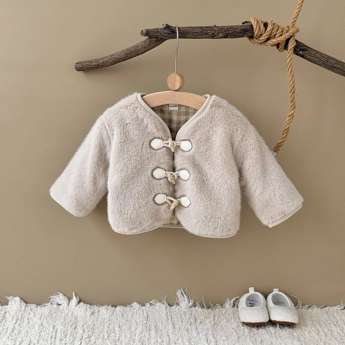 طفل البنات شبكة بطانة جاكيتات الشتاء طويلة الأكمام الصلبة القطيفة زر الاطفال معاطف لطيف ملابس الأطفال #2