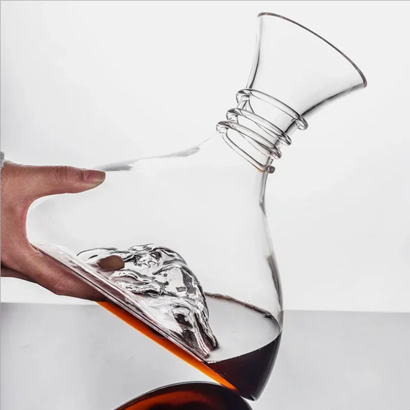 

Iceberg Red Wine Decanter Luxury and High-end Household Fast Wine Divider Simplicity Creative Crystal Glass Decanter Bar Tools