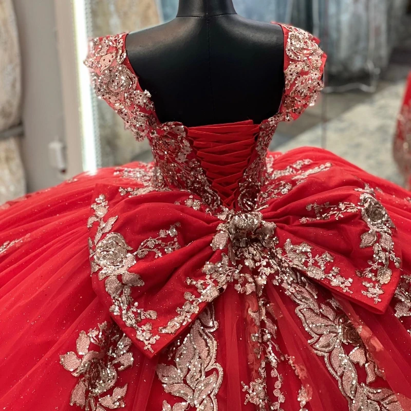 Red Shiny V-Neck Princess Ball Gown Quinceanera Dress Gold Appliques Lace Birthday Party Gown Tassel Prom Dresses Vestido De 15