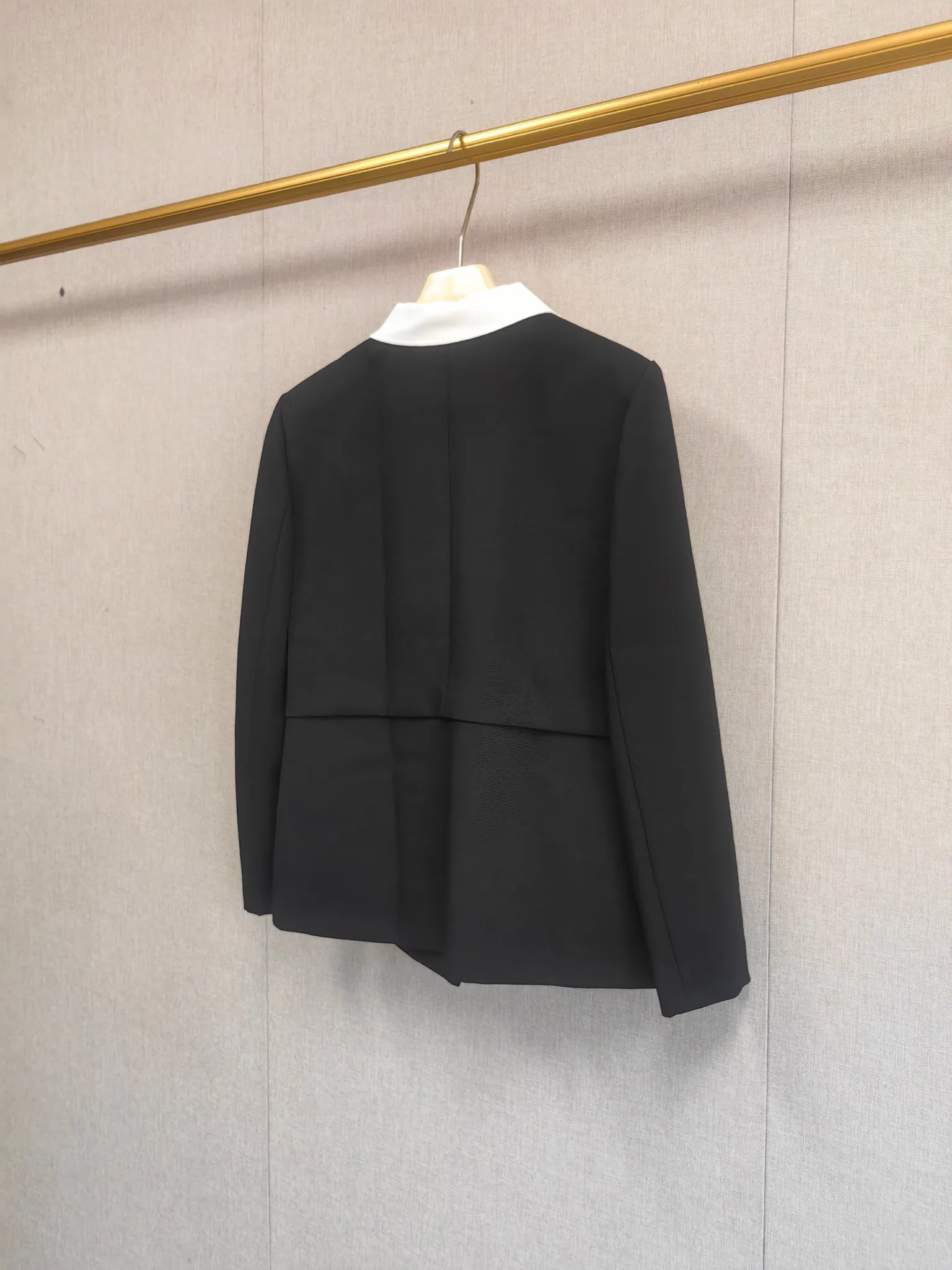Contrasting Color Lapel Women Gold Single Breasted Suit Jacket Multi Pockets Long Sleeved Ladies Wool Blend Coat Autumn New