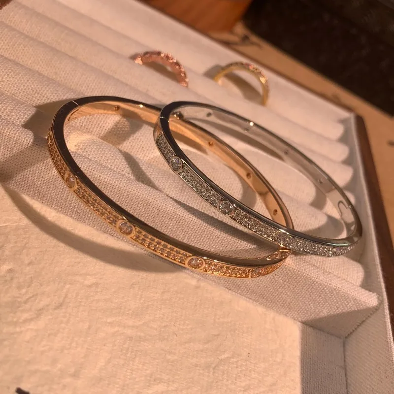 Fashion Elegant Premium Light Luxury Starry Double Row Diamond Anti Static Sports Bracelet with Platinum Champagne Gold Clasp
