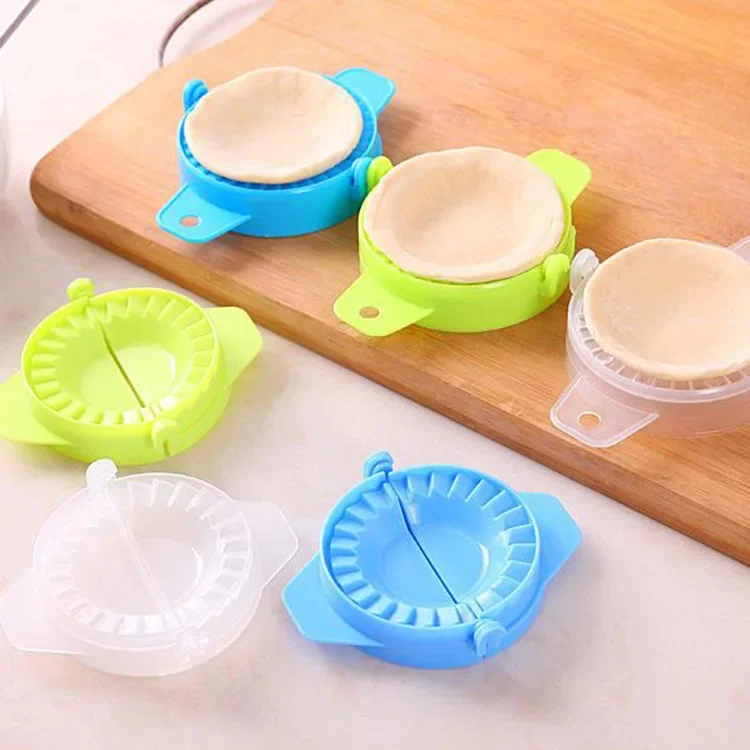 1Pcs DIY Plastic Dumpling Mould Jiaozi Maker Device Dough Dumpling Maker Press Meat Pie Pastry Mold Dumpling Shape Cutter Tool