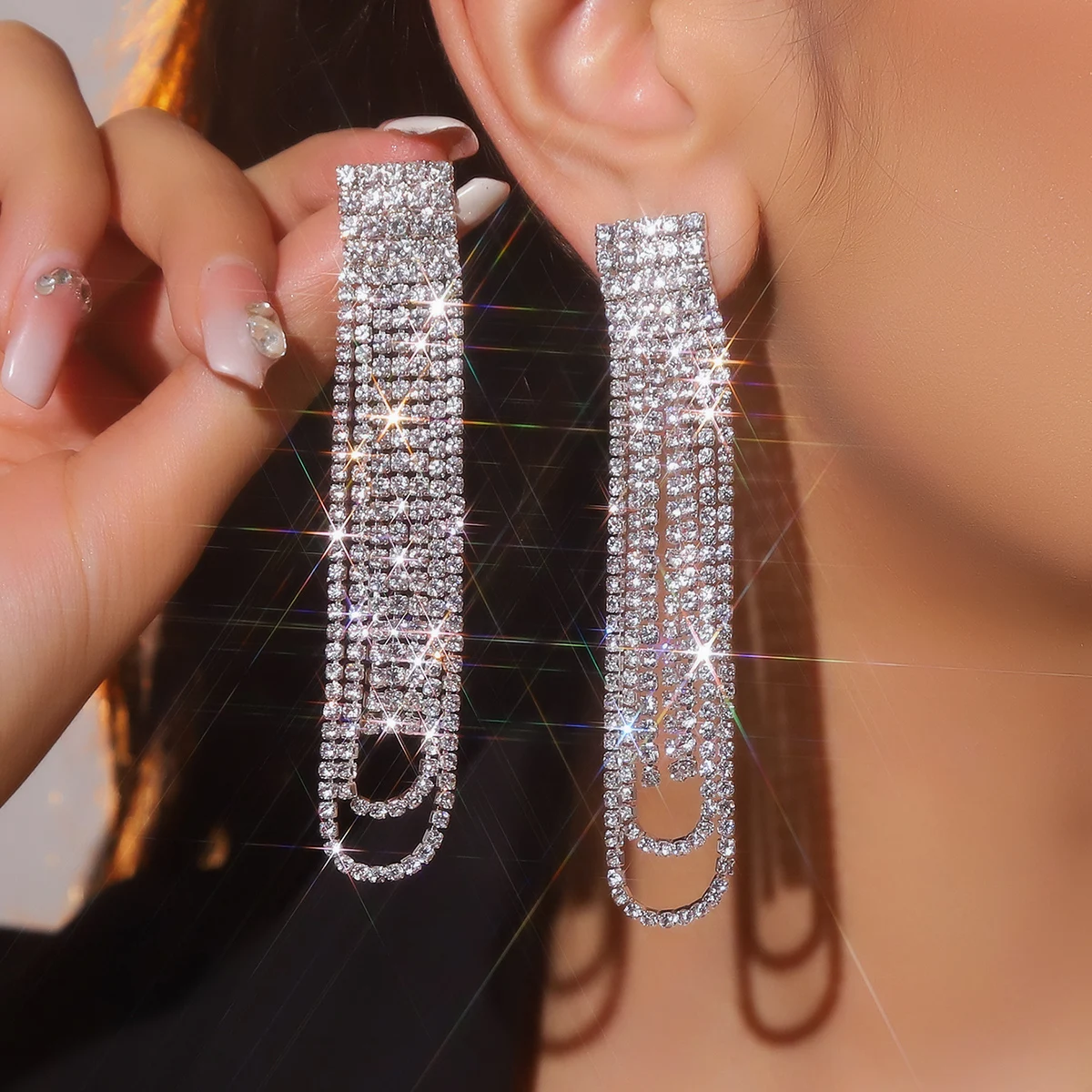 

Niche design sense of personality full of diamonds long tassel earrings female fashion luxury temperament versatile ear jewelry