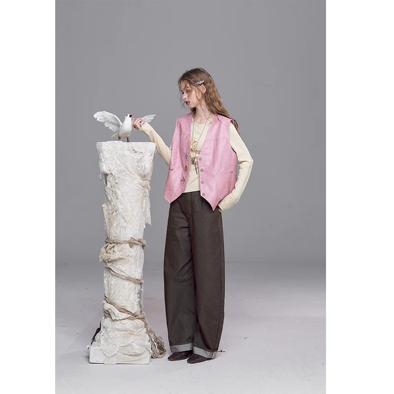 ELFSACK Women Y2K Long‑Sleeve Tee with Cutout Shoulder & Bow Graphic Print, Slim Ribbed Cropped Fall Casual T‑Shirt Top