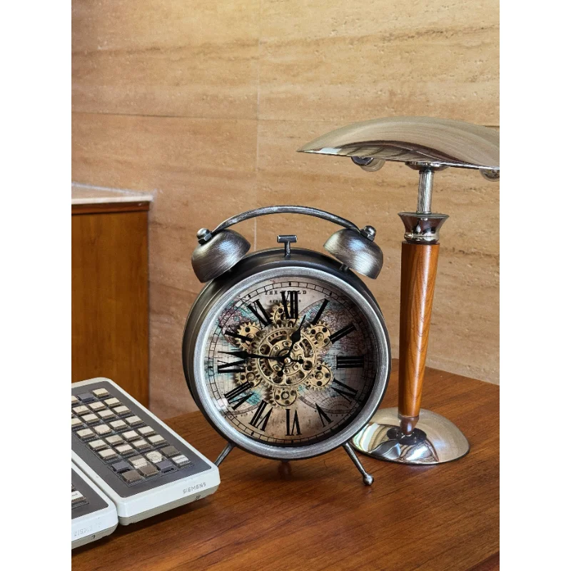 

American retro European living room desktop clock desktop home clock ornament art pendulum clock bedroom bedside