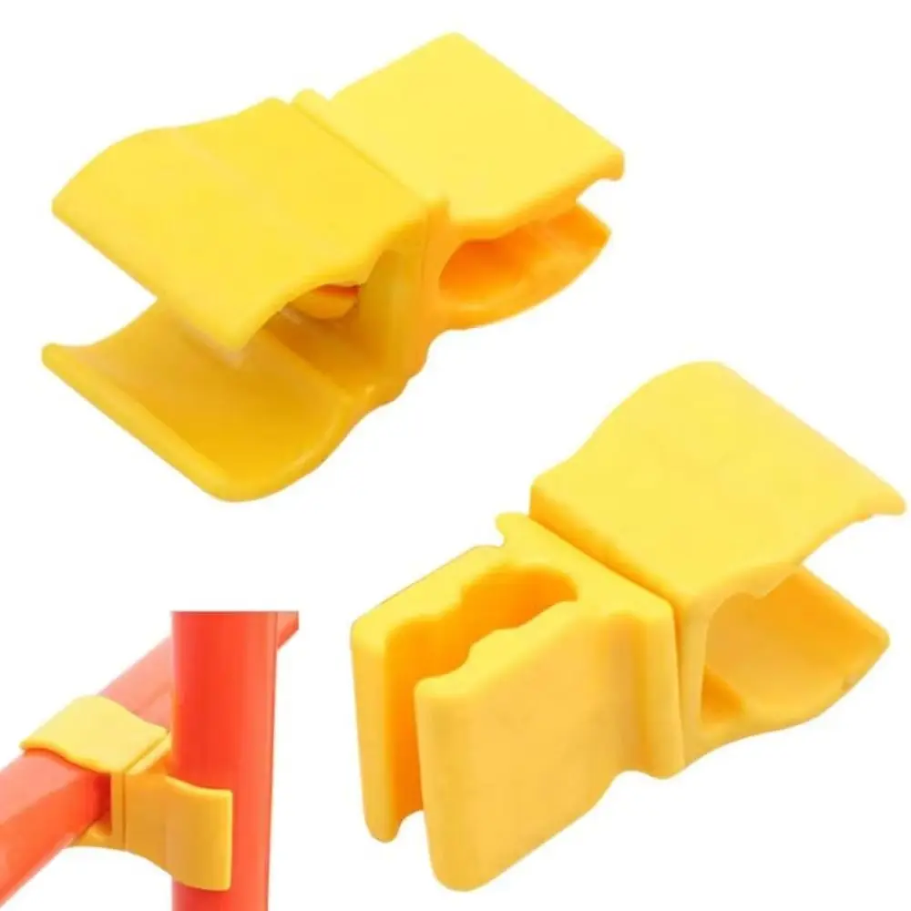 

6Pcs Plastic Buckle Football Training Flag Pole Clip 360 Degree Rotating Plastic Football Training Obstacle Buckle Yellow