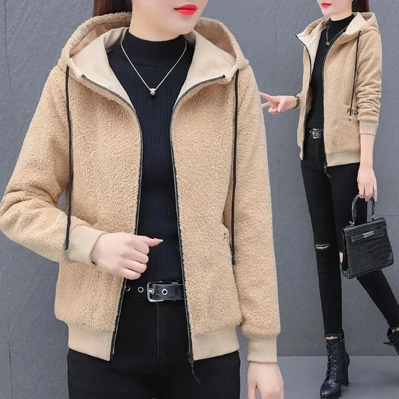 

Высококачественное женское бархатное пальто, весна-осень 2024, новая модная женская трендовая куртка, короткая свободная верхняя одежда с капюшоном