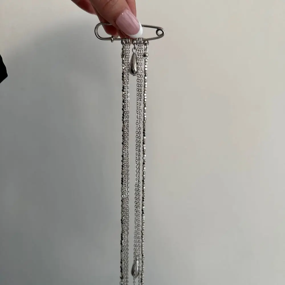 Alloy Tassel Chain Brooch Water Droplet Fringe Jewelry Accessories Clothing Tie Pin Gold Color Exaggerated Bead Fixed Ornament