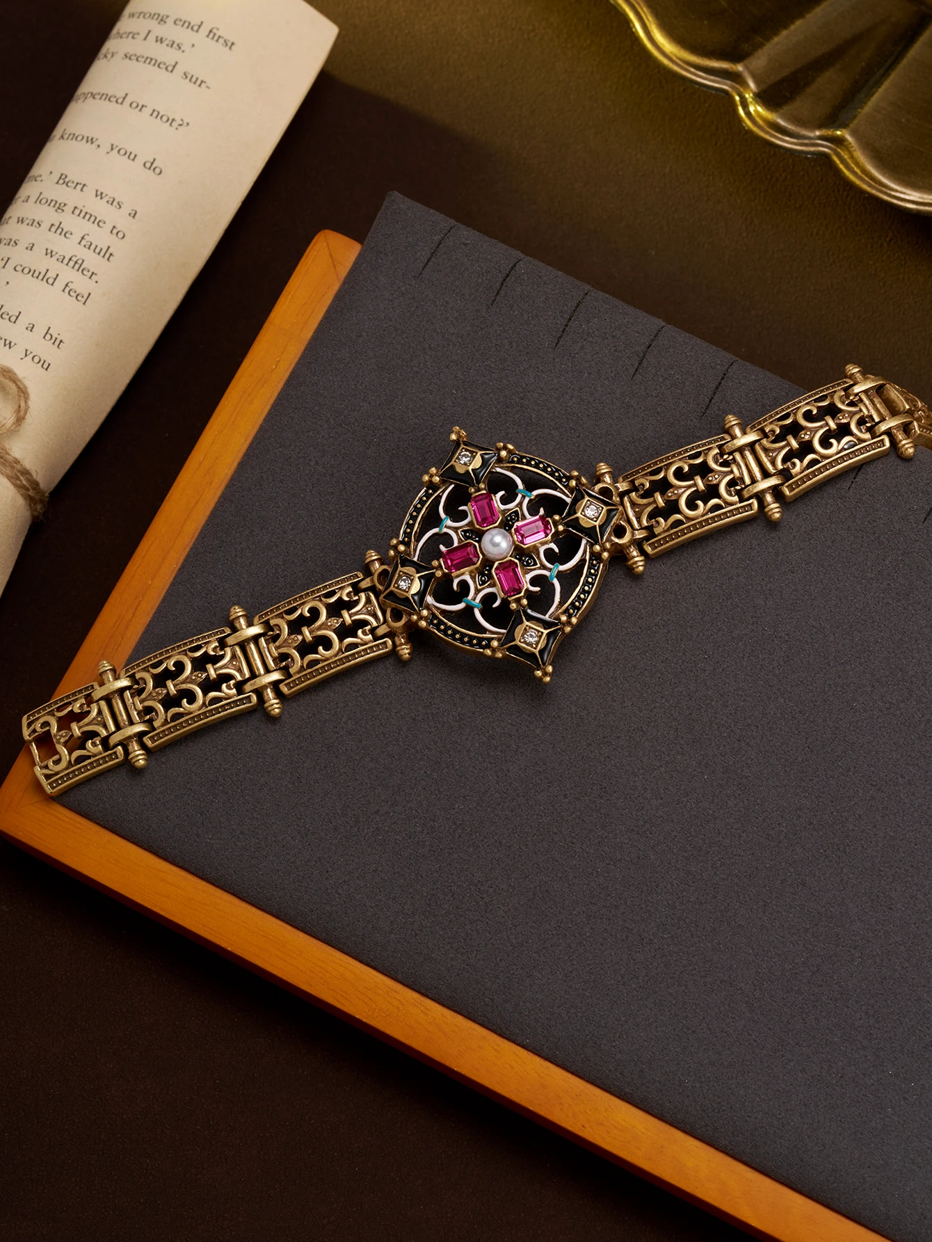 A Fashionable Palace-Style Colorful Enamel Wide Bracelet, a Daily Accessory for Women, a Gift for Women