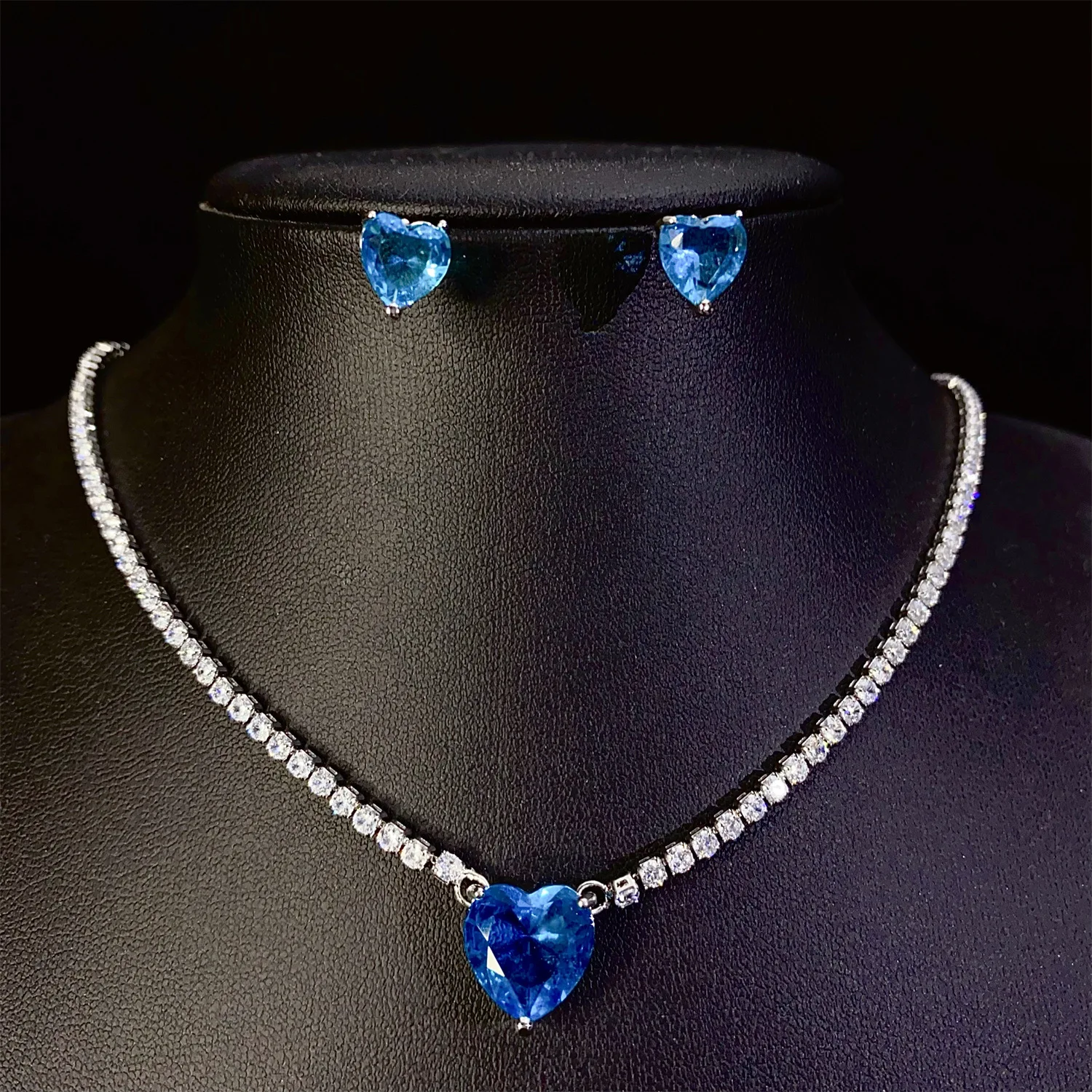 

Fashion Dazzling Love Necklace Stud Earrings Everyday Women's Dress Jewelry Suitable for Party Holiday Wedding Gifts M-771