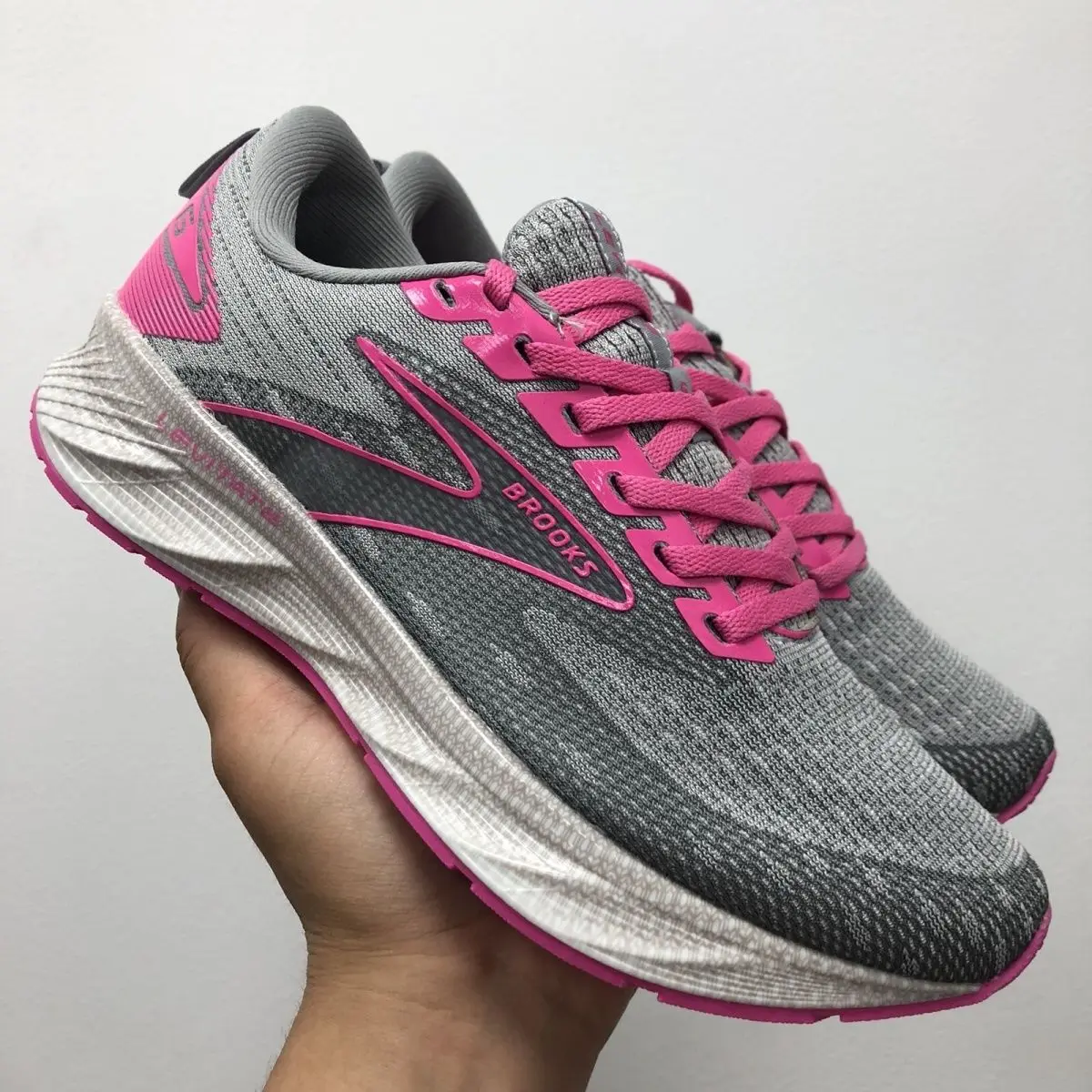 

Brooks Levitate6 Summer Women's Shoes Energy Floating 6 Hollow Mesh Surface Shock-Absorbing Jogging Sports Sneaks fashion light