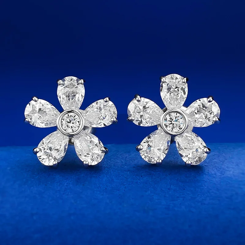 

2023 New 4 * 6mm Petal High Carbon Diamond Earrings for Women in Sterling Silver, Premium European and American