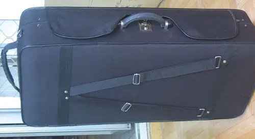 

Pretty Black 4 case for 2pcs violins and 2pcs viola